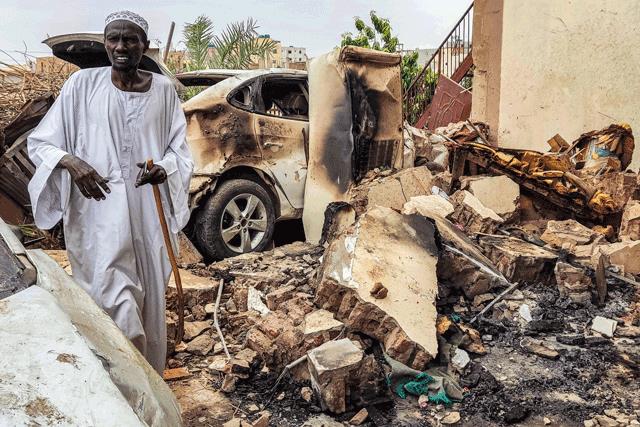 Khartoum Islanders 'Under Siege' As Sudan Fighting Rages