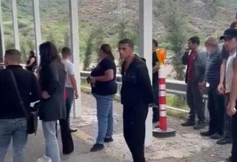 Armenian Serviceman On His Way From Armenia To Khankendi Not Allowed To Pass Through Lachin Border Checkpoint (VIDEO)