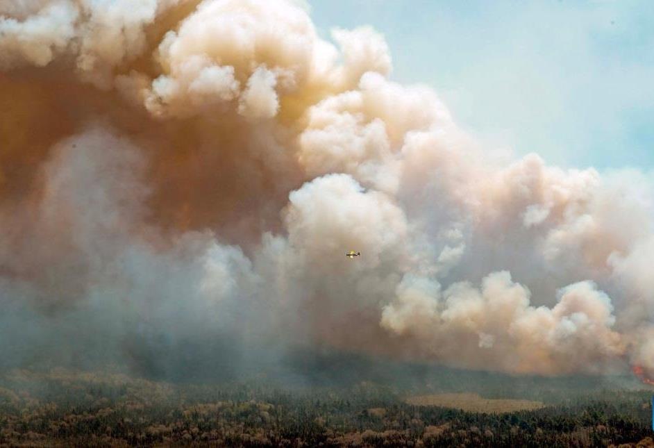  Canada Reports 10 New Wildfires 
