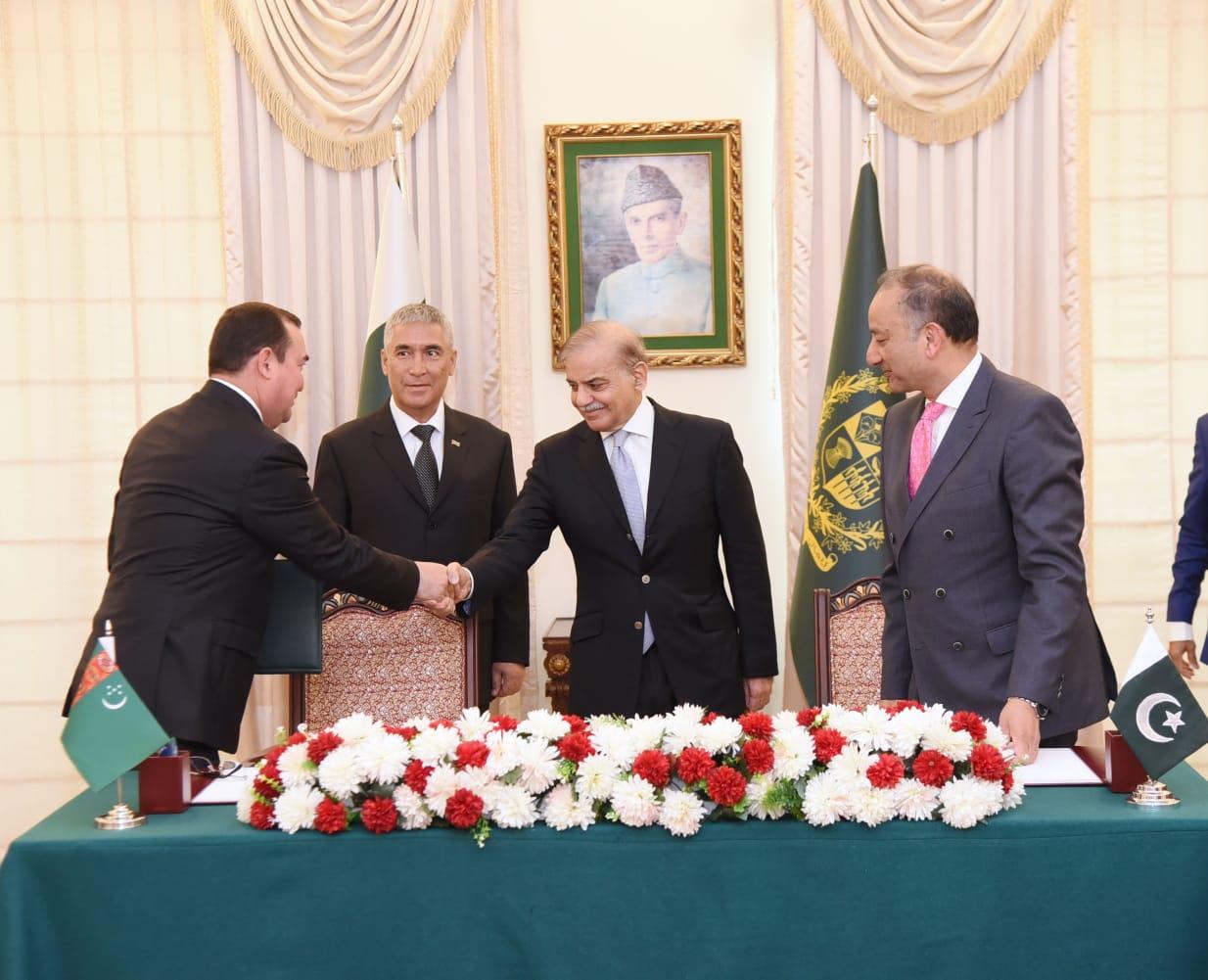 Pakistan, Turkmenistan Sign TAPI Joint Implementation Plan