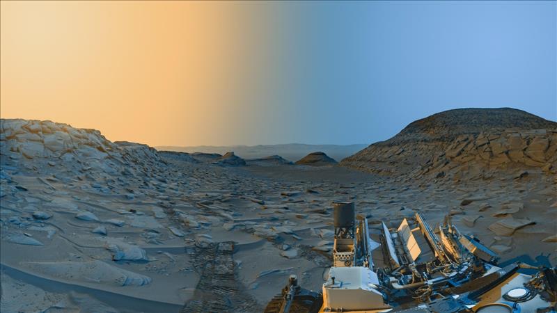 NASA's Curiosity Snaps Postcard Of Martian Morning, Afternoon - Vimarsana News