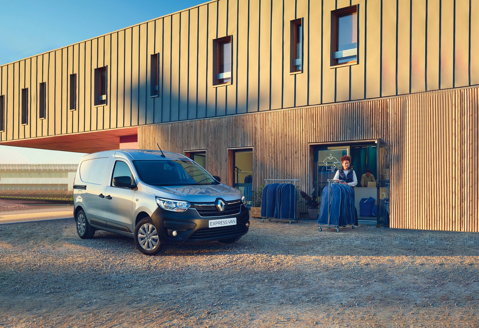 Arabian Automobiles Renault Redefines Efficiency and Versatility with the Express Van - Vimarsana News