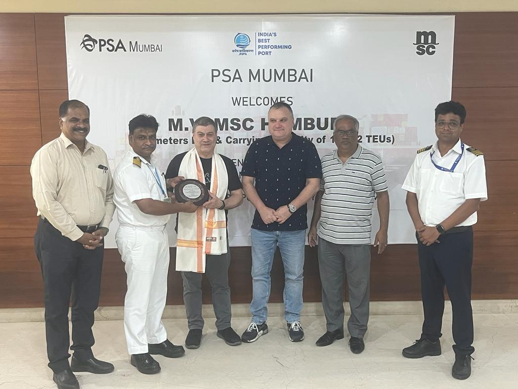 Mumbai JNPA Port Hosts Its Longest-Ever 399-Metre Container Ship - Vimarsana News
