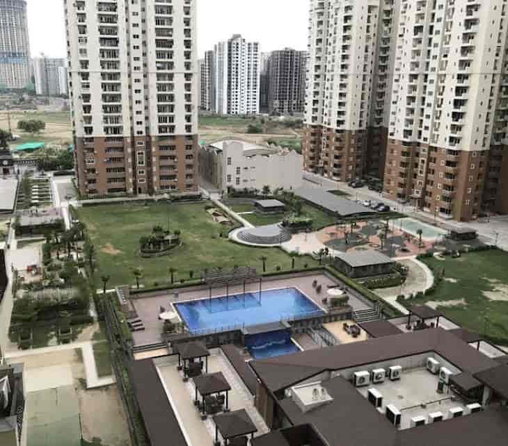 Building Standards Under Scrutiny After Preschooler's Death In Noida Highrise - Vimarsana News