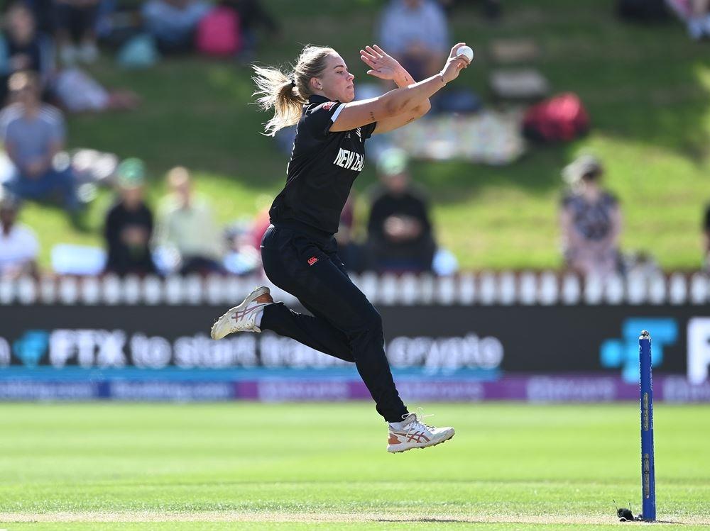 Leigh Kasperek Replaces Injured Jess Kerr In White Ferns Squad For Sri Lanka Tour - Vimarsana News