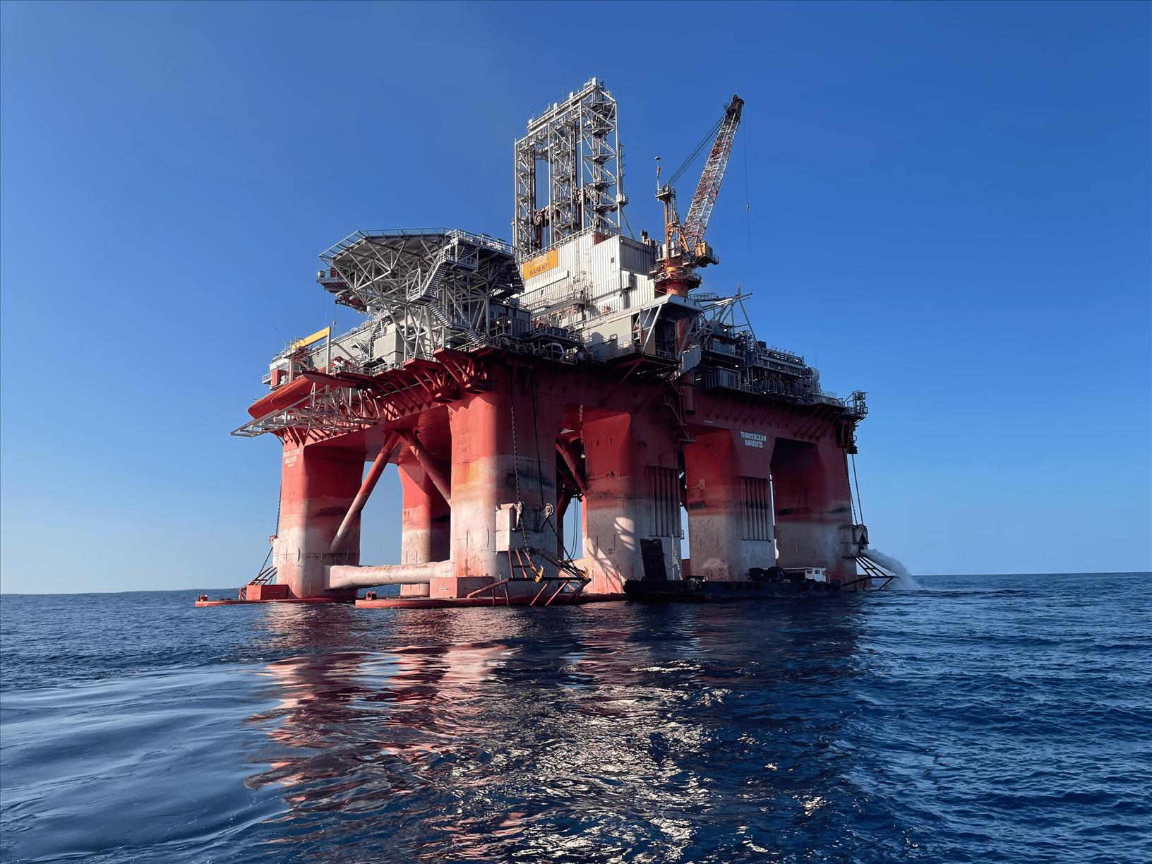 Rig And Helicopter Arrive To Lebanon For Offshore Drilling Operations ...