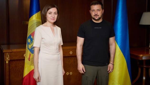 Zelensky Meets With President Of Moldova In Athens