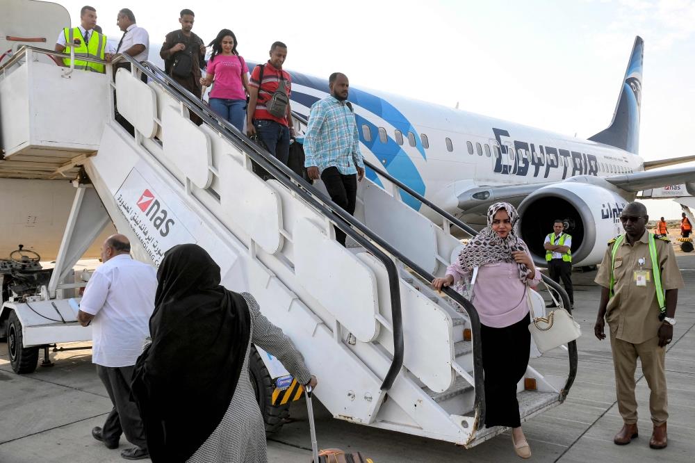 Egypt Resumes Commercial Flights To War-Torn Sudan For The First Time ...