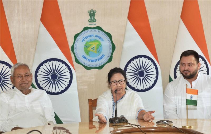 TMC Grapples With Unclear Agenda, Mamata's Absence, JPC On Adani