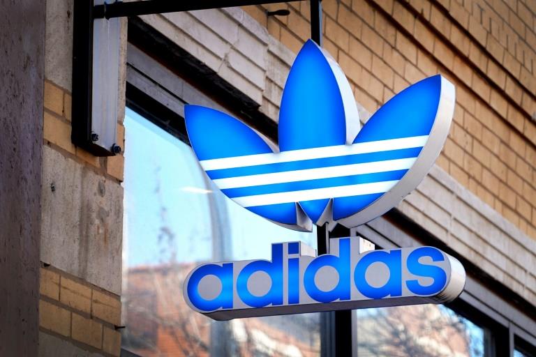 Adidas boss apologises for controversial Ye comments