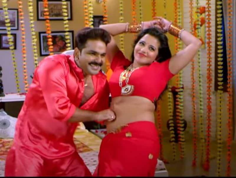 800px x 605px - Monalisa SEXY Video: Bhojpuri Actress, Pawan Singh's Bedroom Romance On  'Pala Satake' Goes Viral-WATCH | MENAFN.COM