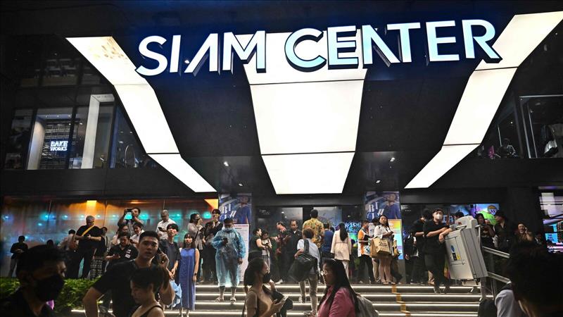 Bangkok: Three Killed, Four Injured After Teenager Opens Fire Inside Siam Paragon Shopping Mall