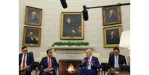 الرئيس الإندونيسي يطالب بايدن بـفعل المزيد لوقف الفظائع في غزة الرئيس الإندونيسي يطالب بايدن بـفعل المزيد لوقف الفظائع في غزة