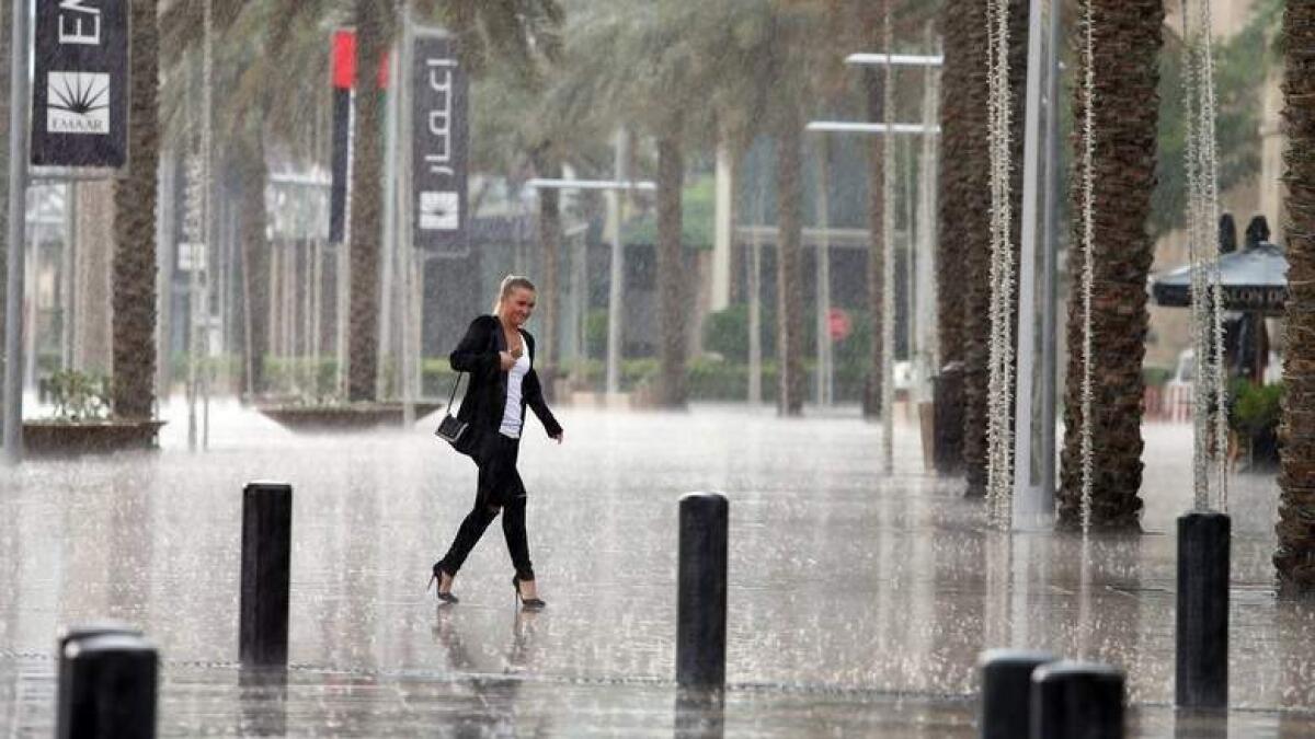 UAE Weather: Dusty Day Ahead    Rains To Continue