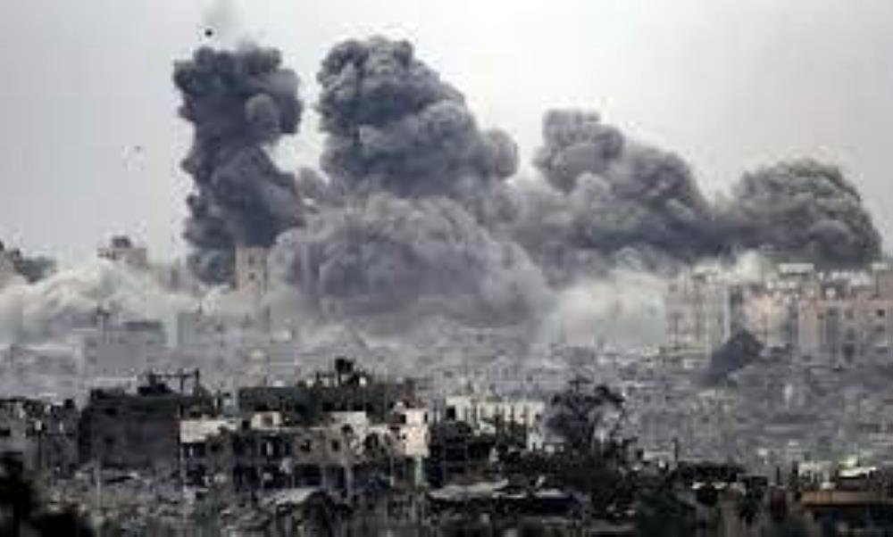عشرات الشهداء والجرحى وانقطاع الاتصالات في غزة