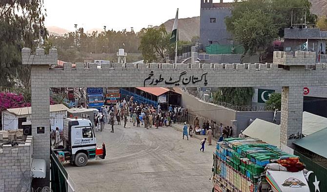 Torkham Border Operations Grind To A Halt As Visa Requirement For Truck Drivers Takes Effect