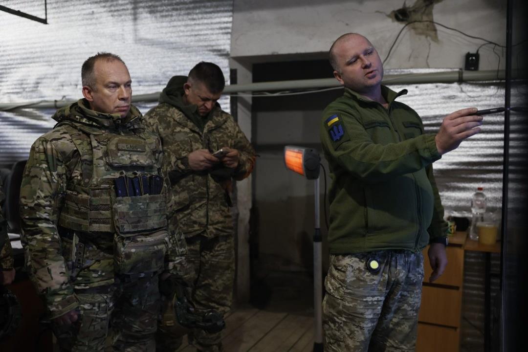 Commander Syrskyi Visits Combat Zones In Kupiansk, Bakhmut Sectors ...