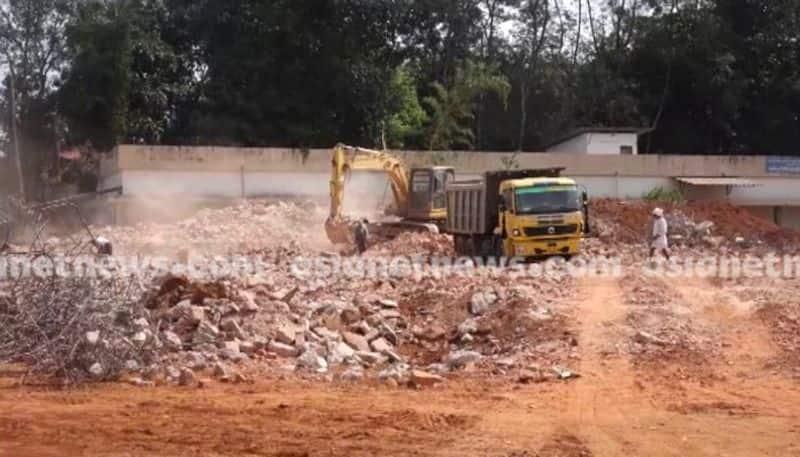 Kerala News LIVE: Old Govt School Building In Kottayam Demolished Allegedly For Nava Kerala Sadas Venue