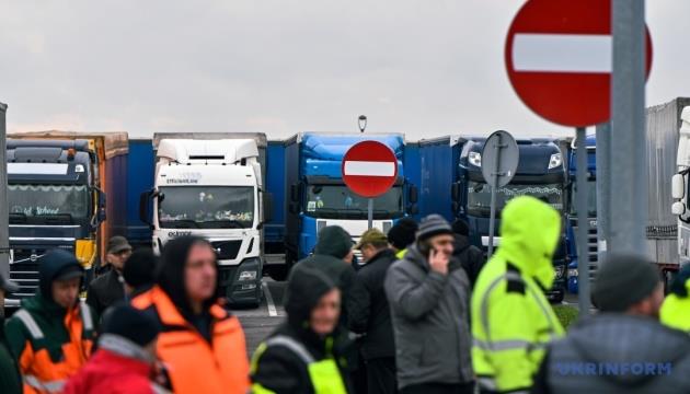 About 2,400 Trucks Waiting To Enter Ukraine From Poland
