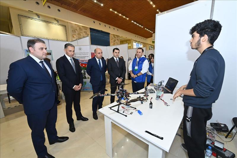 Presidential Assistants & Ministers Participate At STEAM Azerbaijan Festival