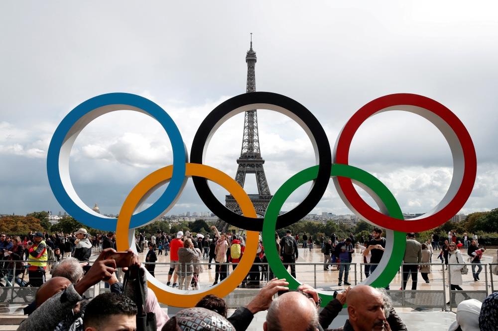 Paris Officials Warn Against Metro Price Hikes During Olympics