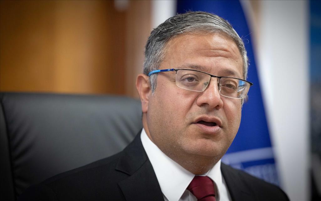 Israel Minister Calls On War Cabinet Not To Allow Palestinian Workers To Return