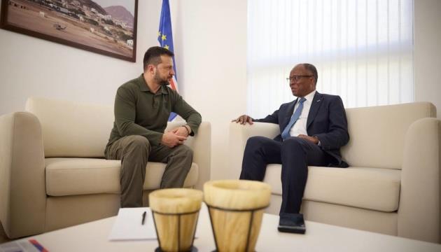 Zelensky Discusses Ukrainian Peace Formula With Cape Verde's PM