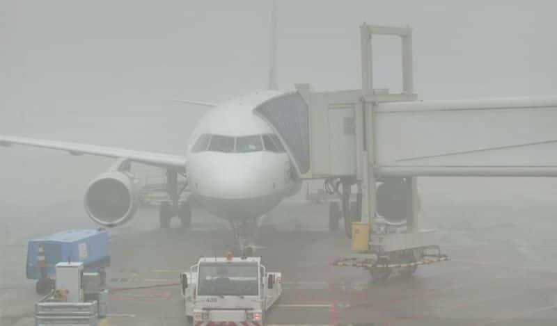 Flight Operations Hit At Delhi Airport As Thick Fog Blanket Reduces ...