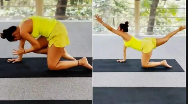 Malaika Arora Performs Danda Yoga In New Instagram Post: Check Amazing  Benefits of This Intense Routine | TheHealthSite.com