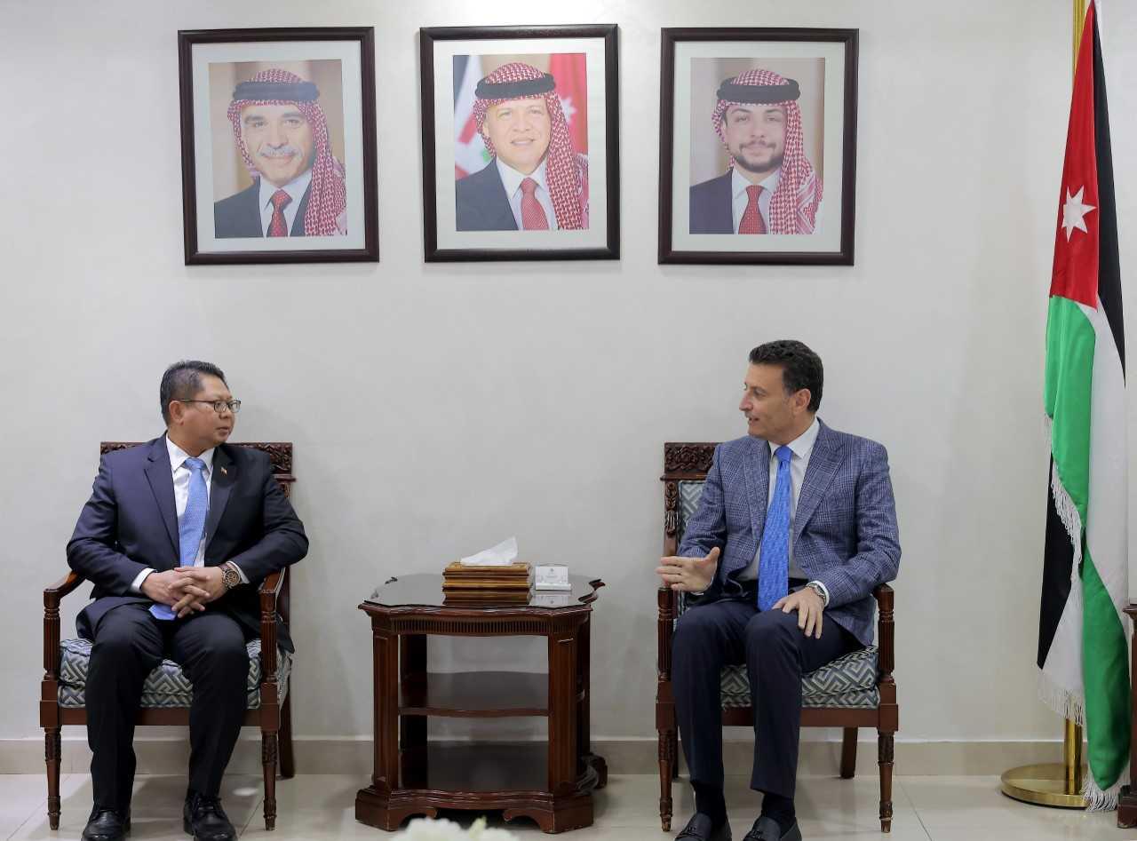 Jordan Explores Economic, Parliamentary Ties With Malaysia And Bulgaria