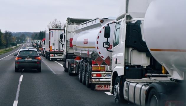 Polish Farmers Have Blocked Movement Of Trucks Near Checkpoint Korczowa - Krakovets