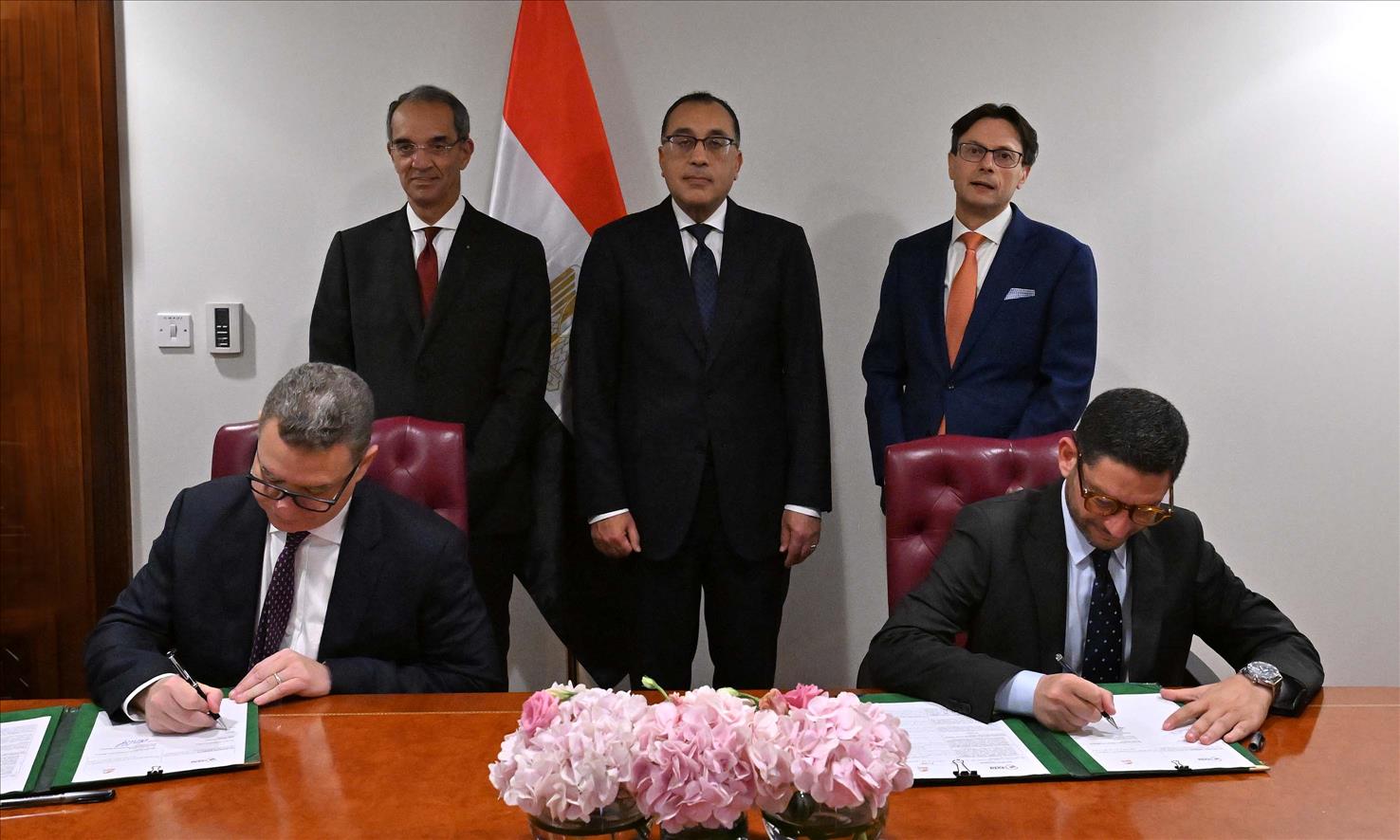 During his Participation in World Governments Summit in Dubai Prime Minister of Egypt Witnesses ITIDA and Mashreq Global Network Agreement to Expand Operations in Egypt