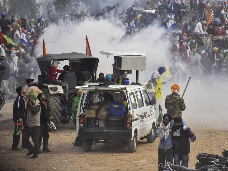 Farmers' Protest March: Delhi Police Orders 30,000 Tear Gas Shells ...