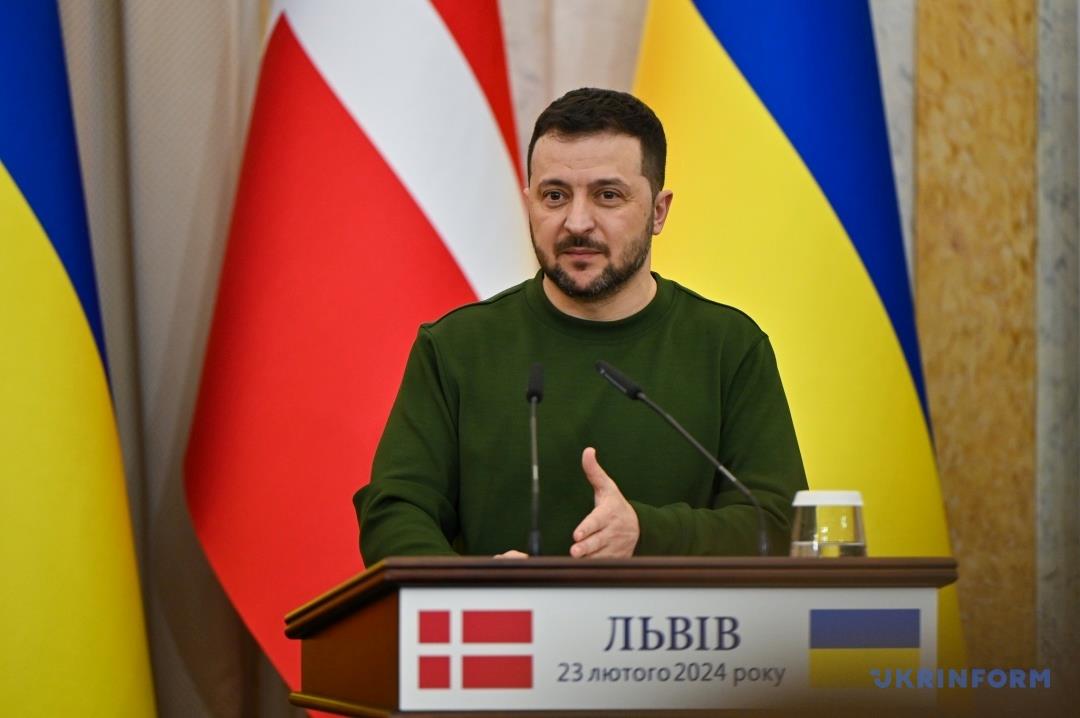 Zelensky Says Denmark Played Key Role In Unblocking Decision On F-16S ...