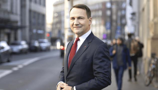 Poland's Sikorski In U.S.: Putin's Success In Ukraine Would Be Disaster ...