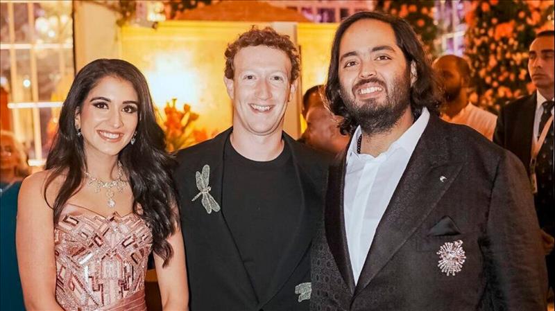 Mark Zuckerberg and Priscilla Chan admire Anant Ambani's 15 Crore Richard  Mille Watch : r/unitedstatesofindia