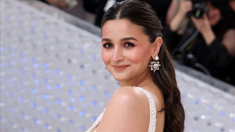 Alia Bhatt's Birthday: From Net Worth To Highest Grossing Films    All You Need To Know