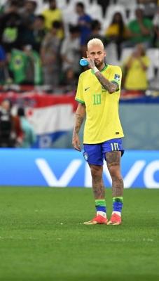 Neymar Showing 'Good Progress' In Recovery From Knee Injury