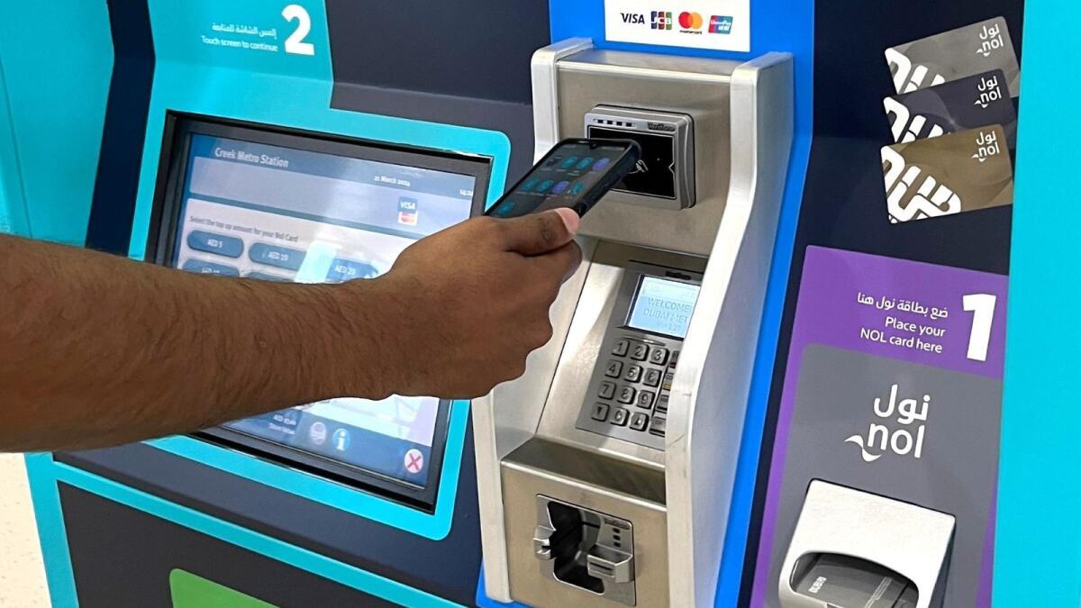 Dubai Metro Riders Can Now Recharge Nol Cards With Digital Payments After Ticket Machine Upgrade