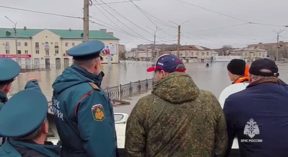 Cities In Russian Urals, West Siberia Brace For Worst Floods In Decades ...