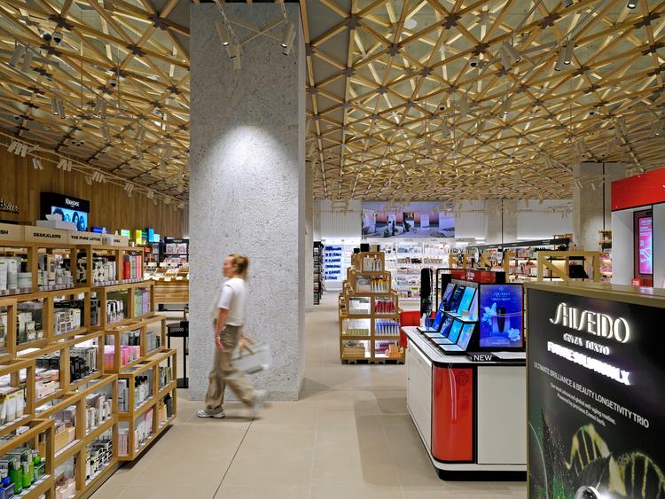 Unique beauty shopping concept launches in the Middle East as Gold ...