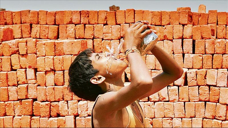 This Maharashtra City Imposes Section 144 Amid Heatwave Alert, Temperature Exceeds 45 Degrees Celsius - Vimarsana News