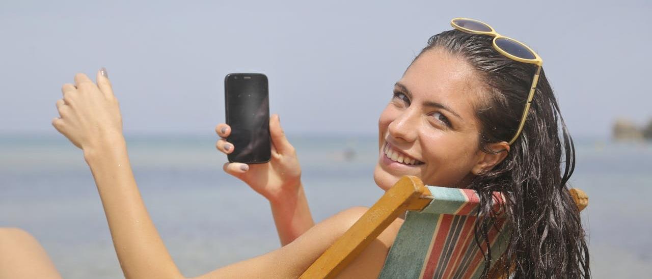 Survey Reveals The Most Crucial Step In Vacation Prep - Vimarsana News