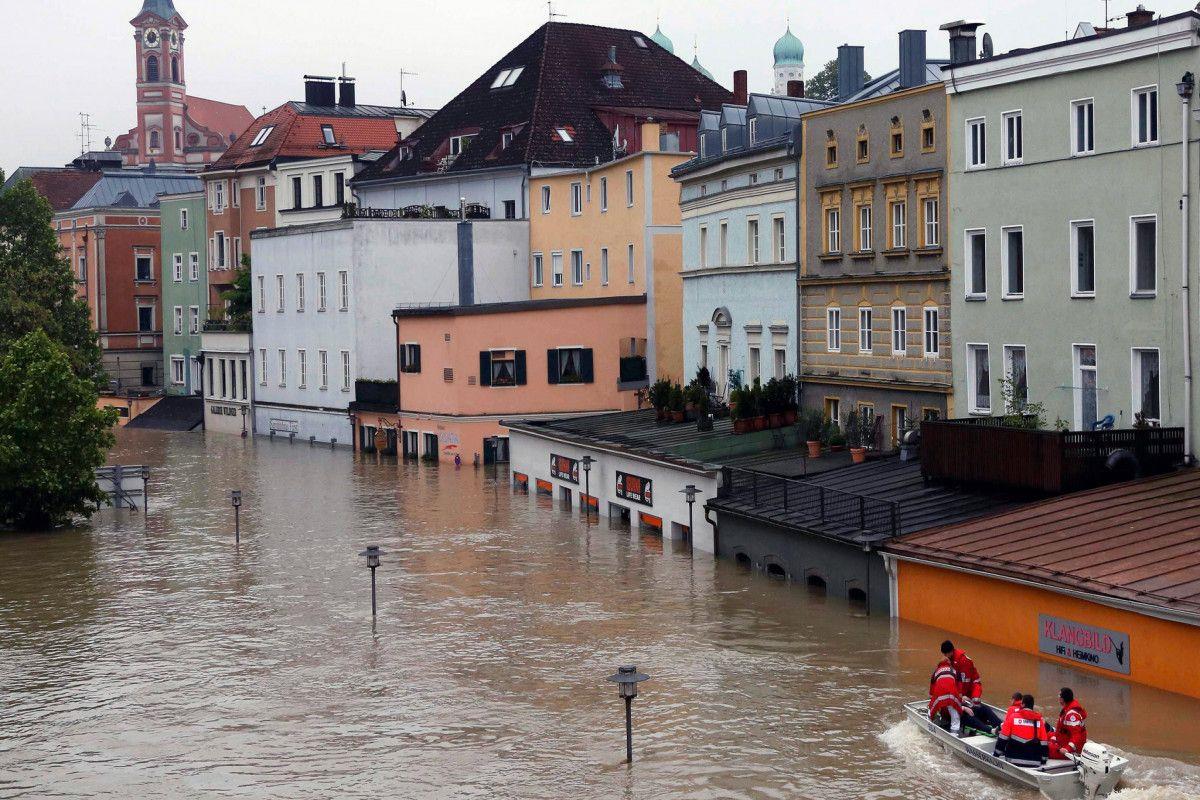 600 Evacuated Amid Catastrophic Flooding In Germany - Vimarsana News