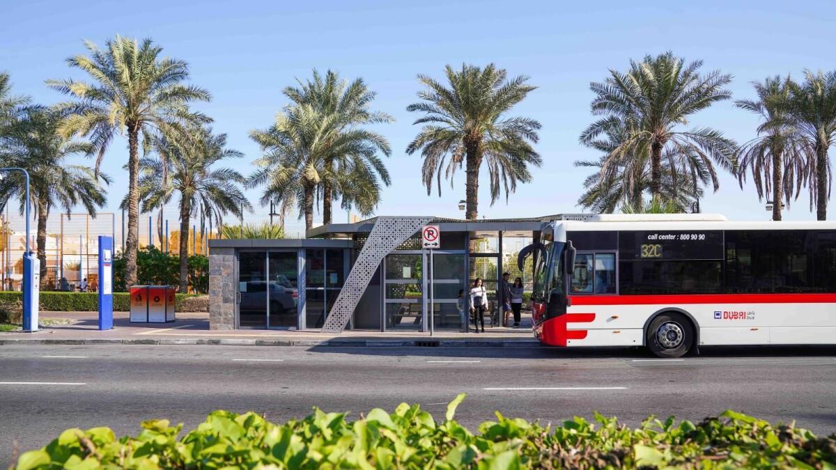 Dubai Trials Eco-Friendly Hydrogen Bus for Sustainable Transportation