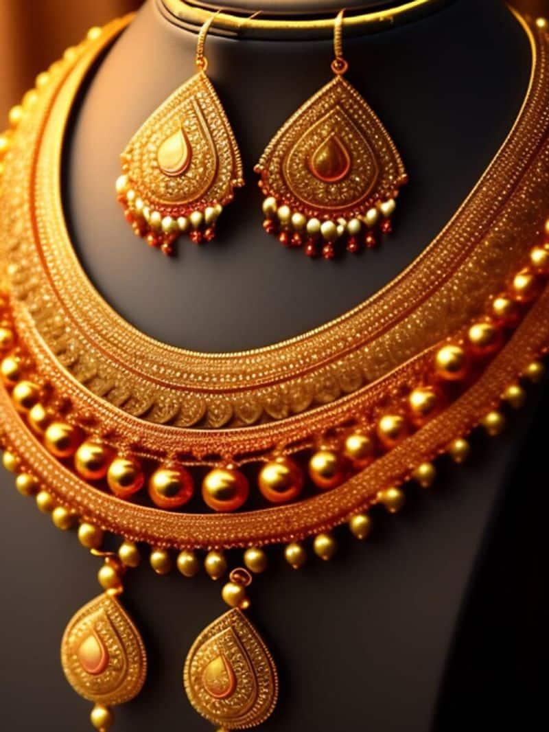 Kolkata GOLD Rate Today, July 14: Price Of 10 Gm Crosses Rs. 72,000 Image