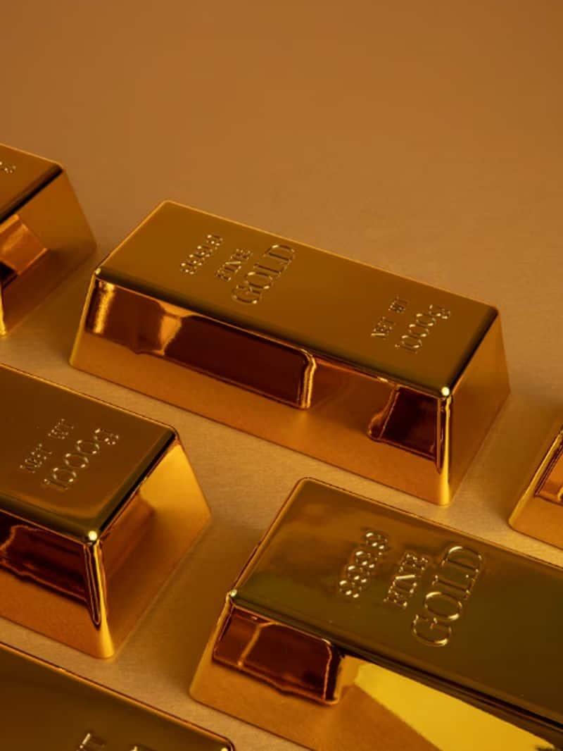 Kolkata GOLD Rate Today, July 14: Price Of 10 Gm Crosses Rs. 72,000 Image