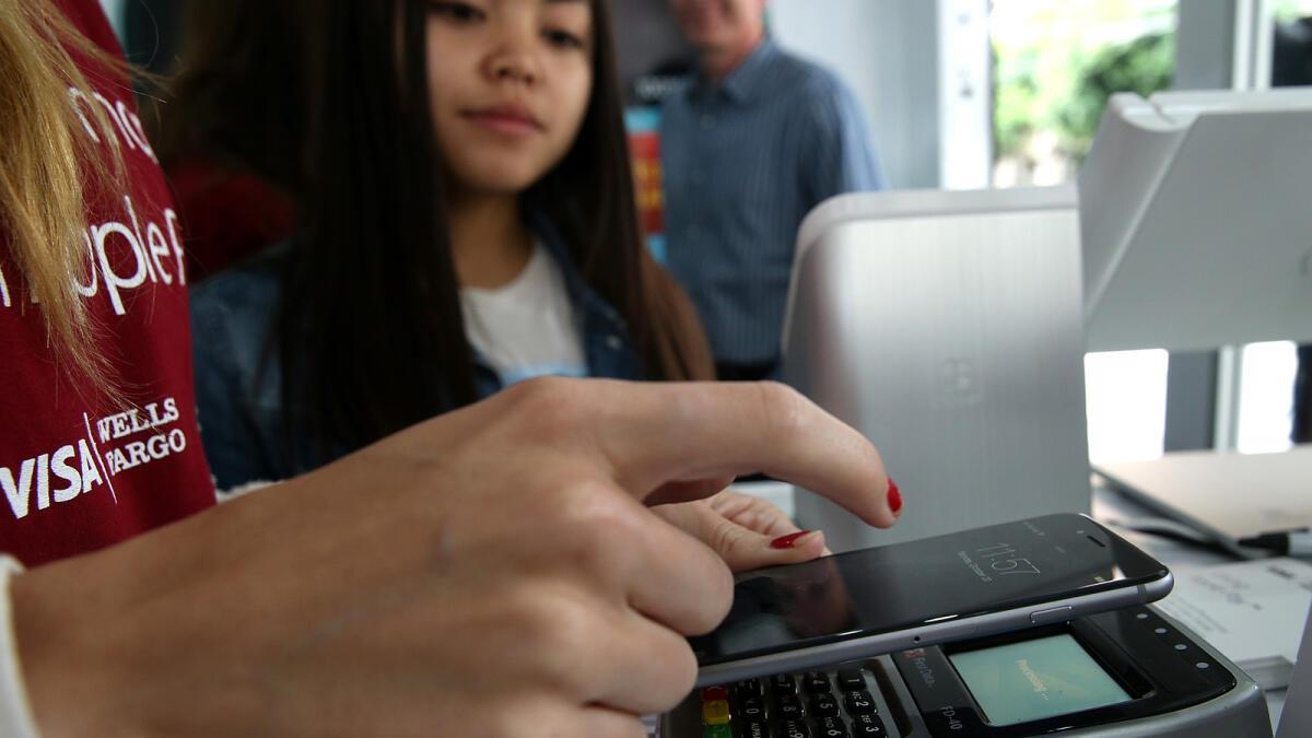 Some UAE Shops Switch To 'Cash-Only' Payments, Flights Delayed Due To Tech Glitches Some UAE Shops Switch To 'Cash-Only' Payments, Flights Delayed Due To Tech Glitches