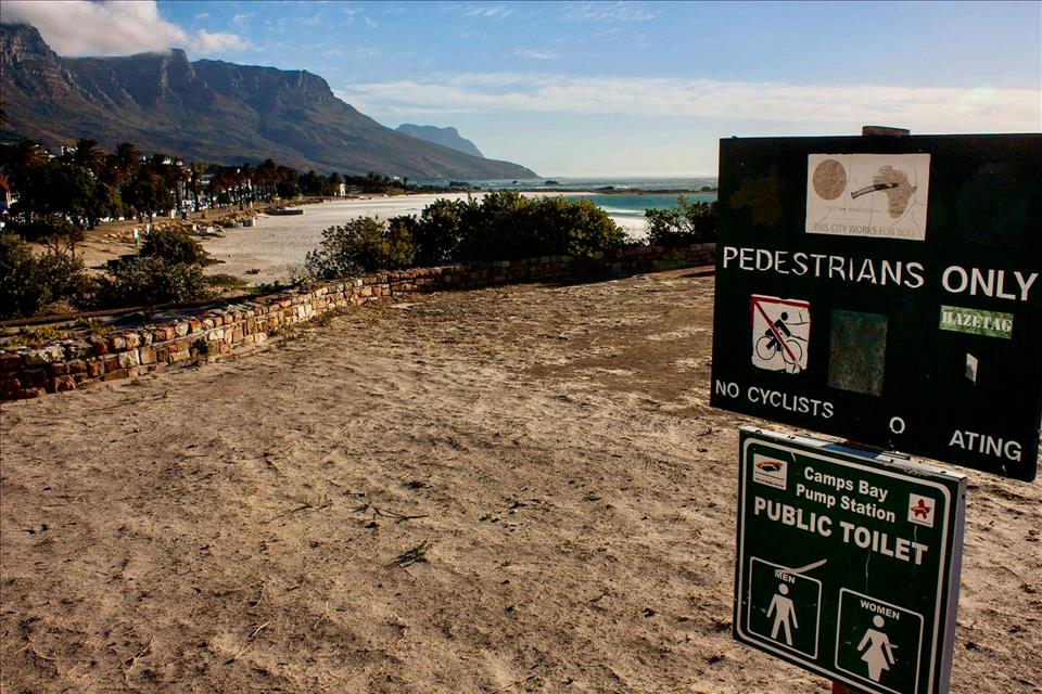 South Africans Flush Toilets With Drinkable Water: Study In Cape Town Looked At Using Seawater Instead At Camps Bay, Cape Town, wastewater is pumped out to sea.
      Steve Kretzmann/GroundUp