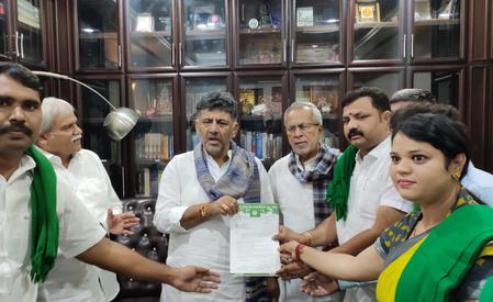 Providing Drinking Water Is K'taka Govt's Top Priority: DK Shivakumar On Farmers' Demand Providing Drinking Water Is K'taka Govt's Top Priority: DK Shivakumar On Farmers' Demand
